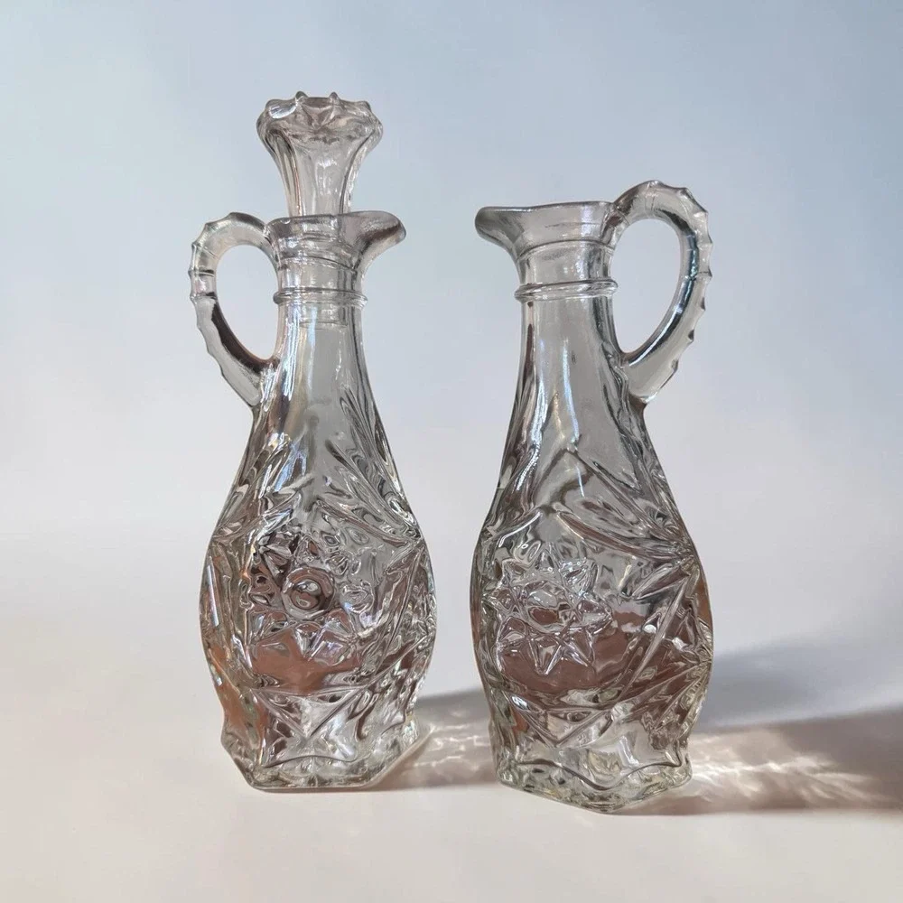 Vtg Set Of 2 Anchor Hocking Star of David Vinegar/Oil Cruet Bottles